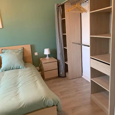 Prázdninový dům Maison Proche De La Cite Avec Jardin *
